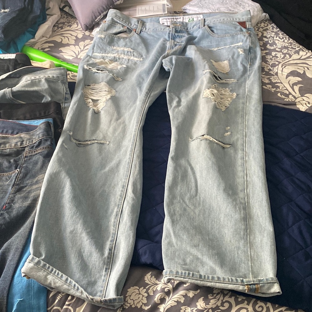 LRG distressed jeans used like new